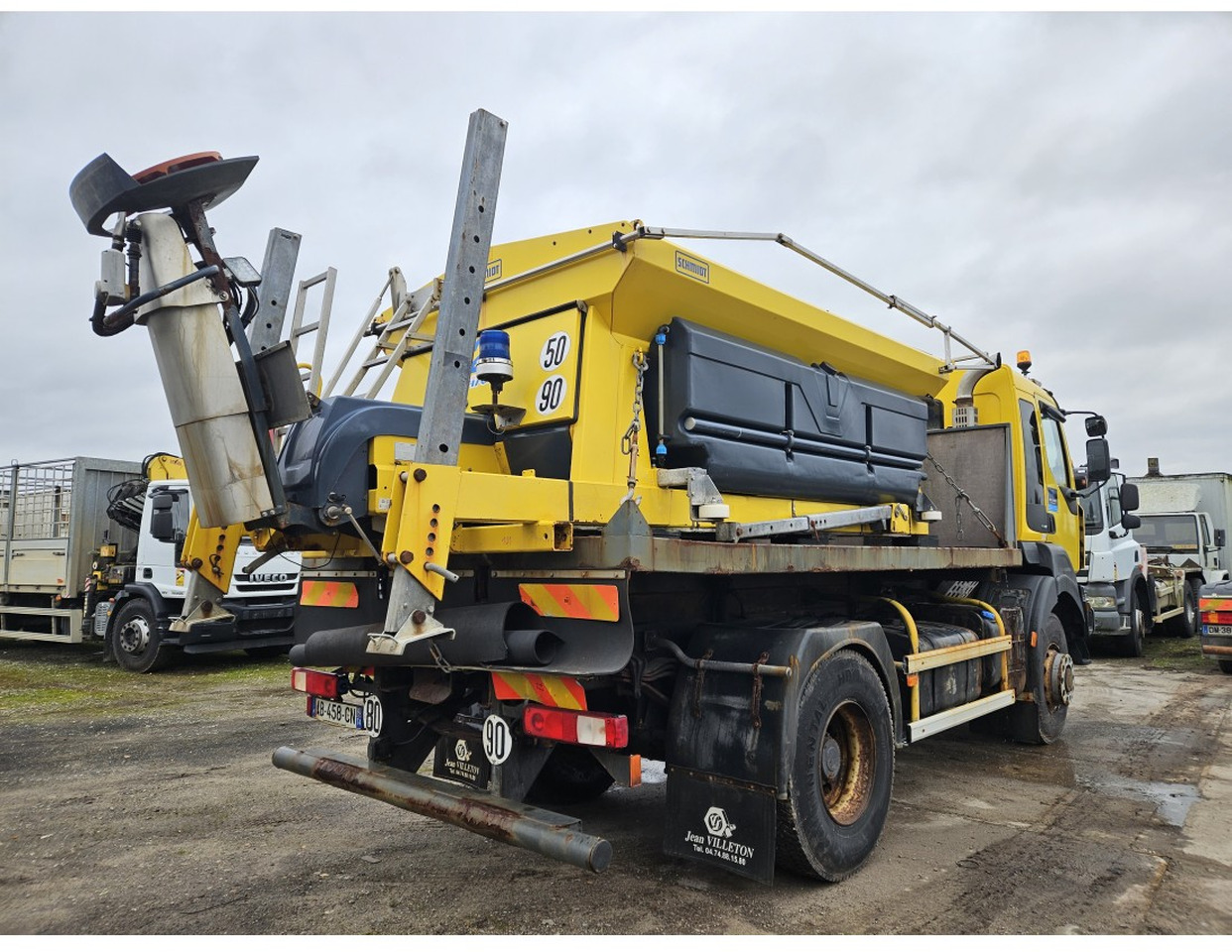 Renault Kerax 450 4x4 Salt spreader Gritter - Самосвал: фото 4 Renault Kerax 450 4x4 Salt spreader Gritter - Самосвал: фото 4