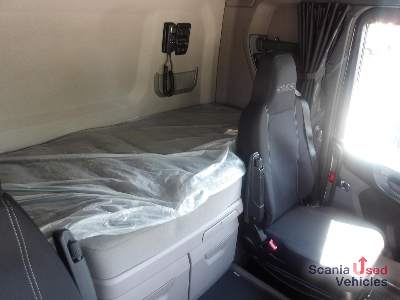 SCANIA R 450 NA - ADR EXII / EXIII / FL / AT - HIGHLINE - Тягач: фото 2 SCANIA R 450 NA - ADR EXII / EXIII / FL / AT - HIGHLINE - Тягач: фото 2