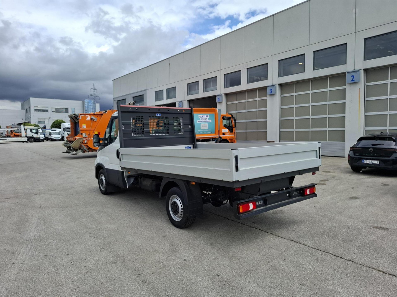 IVECO Daily 35S16 - Цельнометаллический фургон: фото 3 IVECO Daily 35S16 - Цельнометаллический фургон: фото 3