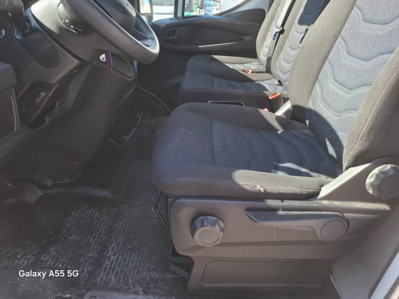 IVECO Daily 35S16V A8 - Пассажирский фургон: фото 5 IVECO Daily 35S16V A8 - Пассажирский фургон: фото 5