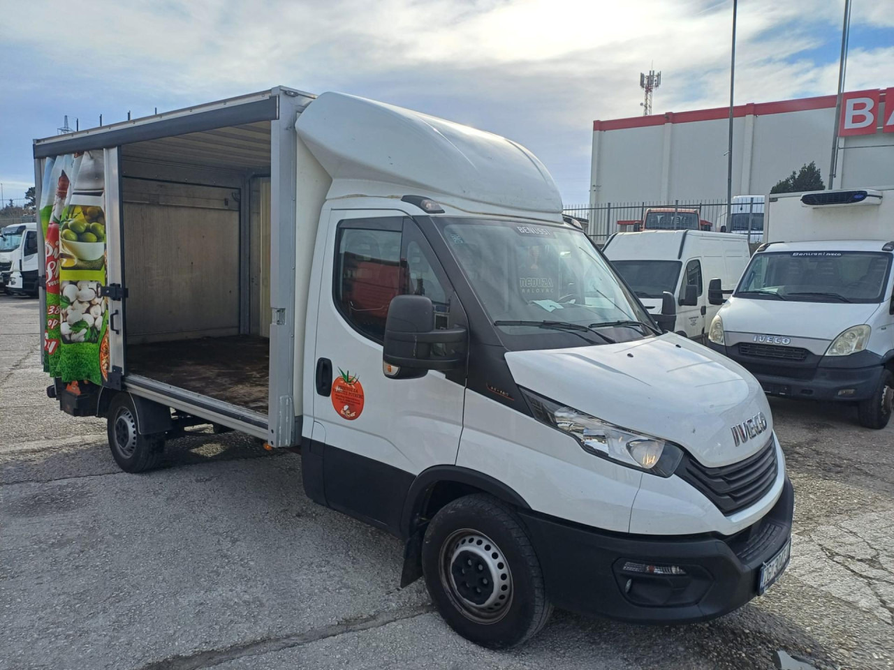 IVECO Daily 35S18H/P - Коммерческий автомобиль: фото 3 IVECO Daily 35S18H/P - Коммерческий автомобиль: фото 3