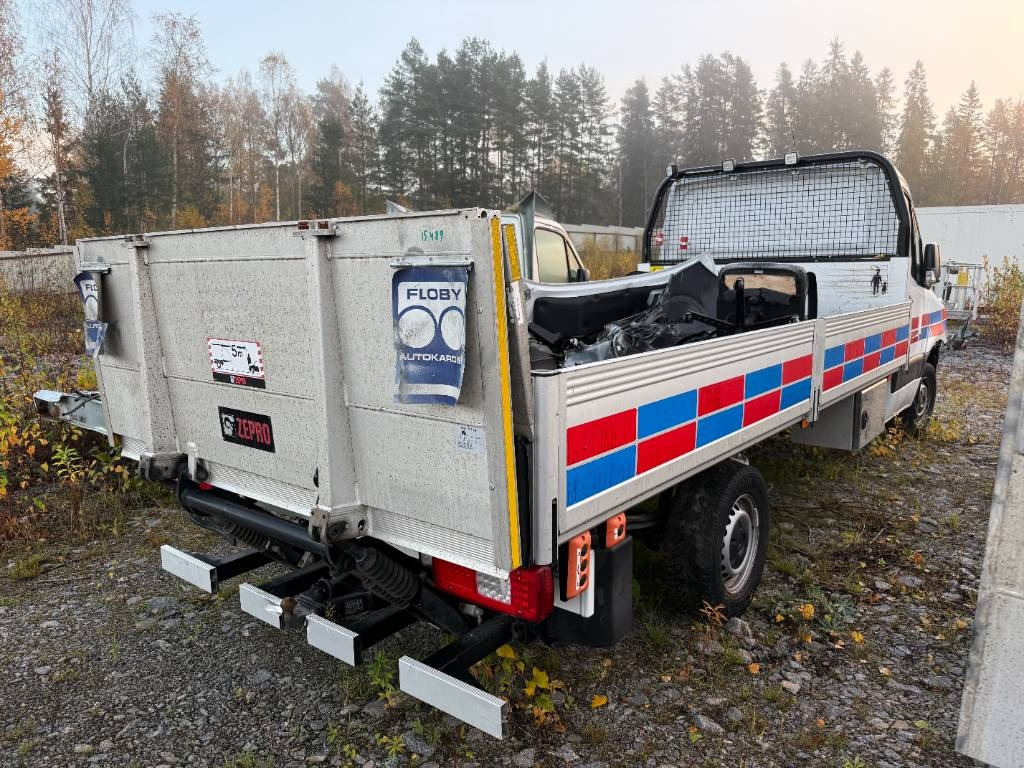 Komplett Flak, bakgavelhiss & verktygslådor  - Рама/ Шасси для Грузовиков: фото 1 Komplett Flak, bakgavelhiss & verktygslådor  - Рама/ Шасси для Грузовиков: фото 1