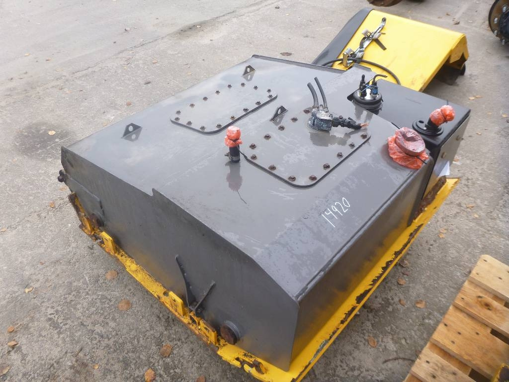 Volvo L 180 H Bränsletank, voe11154152 - Рама/ Шасси для Строительной техники: фото 1 Volvo L 180 H Bränsletank, voe11154152 - Рама/ Шасси для Строительной техники: фото 1