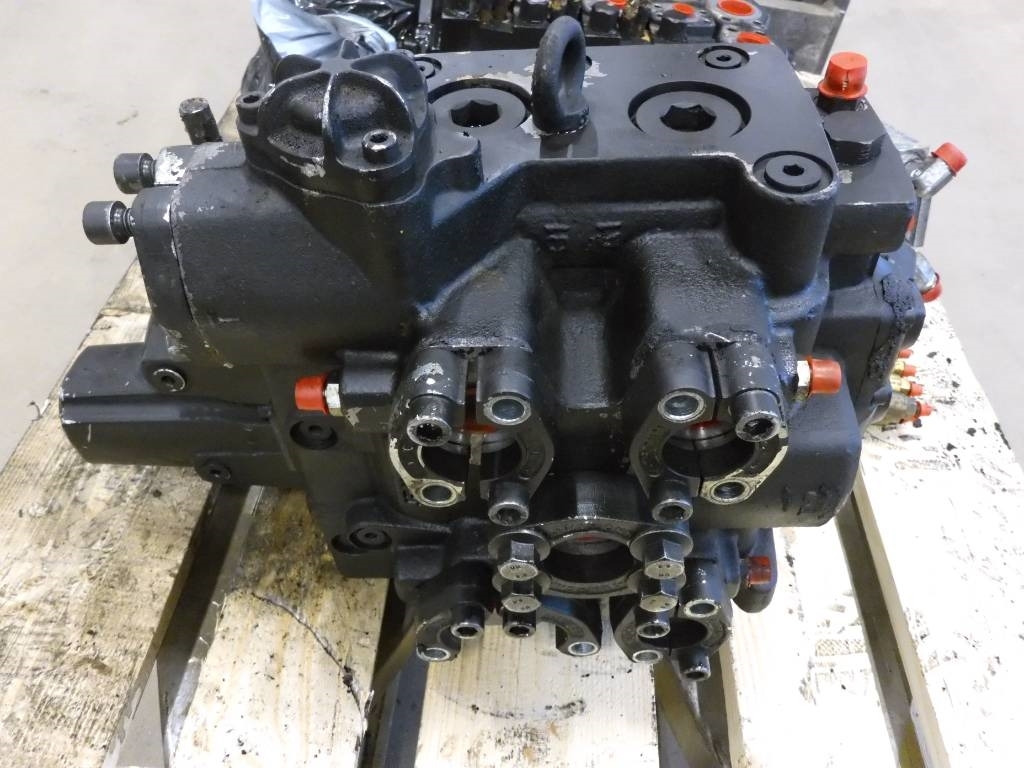 Volvo L180 HL Ventilpaket, 15015928 - Гидравлика для Строительной техники: фото 1 Volvo L180 HL Ventilpaket, 15015928 - Гидравлика для Строительной техники: фото 1