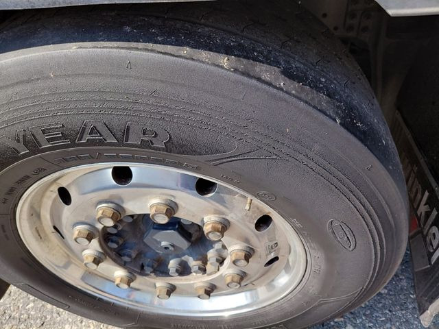 Iveco 260S42 Stralis, 6x2, Retarder, Euro 6, 7.80m box в лизинг Iveco 260S42 Stralis, 6x2, Retarder, Euro 6, 7.80m box: фото 12 Iveco 260S42 Stralis, 6x2, Retarder, Euro 6, 7.80m box в лизинг Iveco 260S42 Stralis, 6x2, Retarder, Euro 6, 7.80m box: фото 12