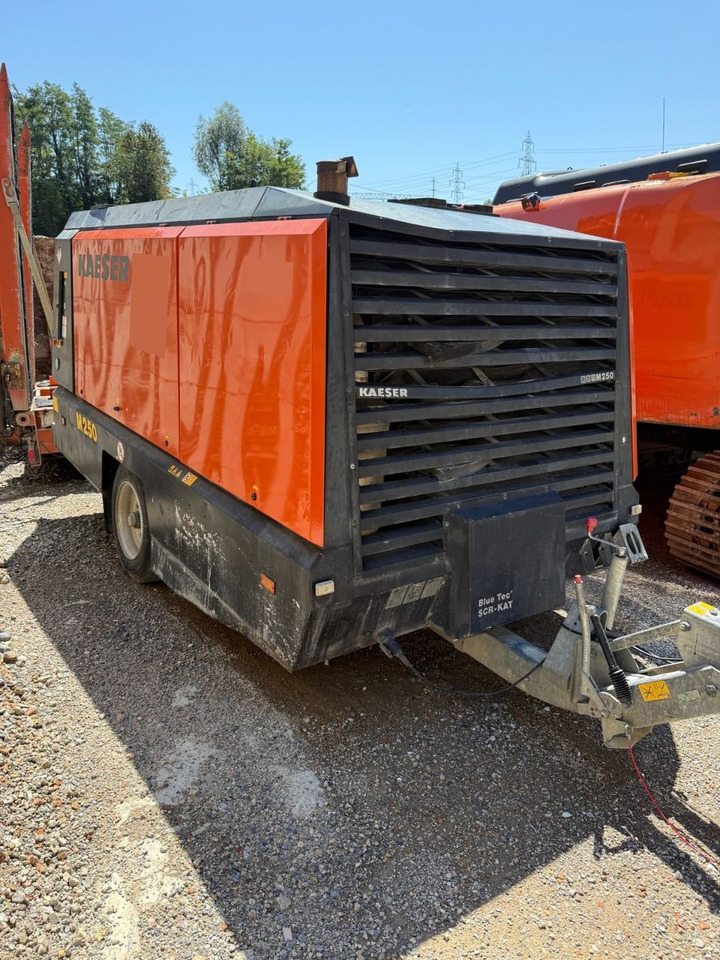 Kaeser M250 Kompressor, Anhänger trailer, 14bar - Воздушный компрессор: фото 2 Kaeser M250 Kompressor, Anhänger trailer, 14bar - Воздушный компрессор: фото 2