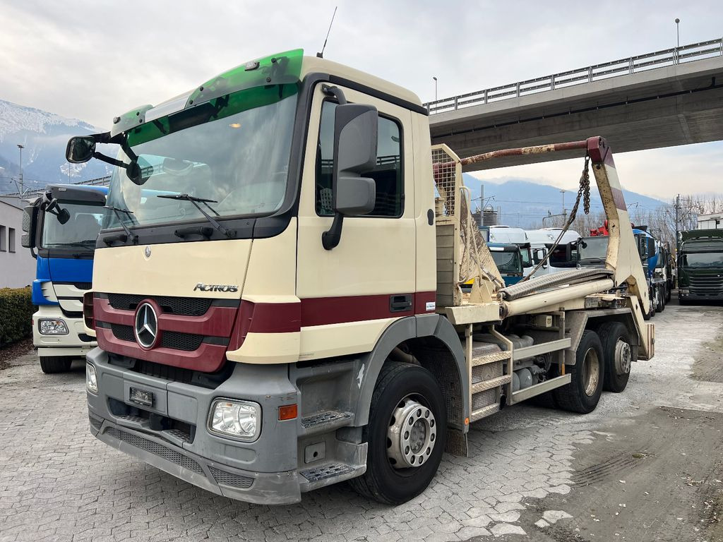 Mercedes-Benz Actros 2536 6x2, E5, MP3, WELAKI Mercedes-Benz Actros 2536 6x2, E5, MP3, WELAKI - Портальный бункеровоз: фото 2 Mercedes-Benz Actros 2536 6x2, E5, MP3, WELAKI Mercedes-Benz Actros 2536 6x2, E5, MP3, WELAKI - Портальный бункеровоз: фото 2