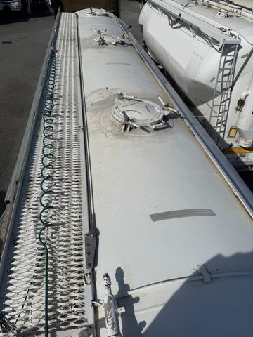 OMEPS CM , Silo Zement - Полуприцеп цистерна для сыпучих грузов: фото 5 OMEPS CM , Silo Zement - Полуприцеп цистерна для сыпучих грузов: фото 5