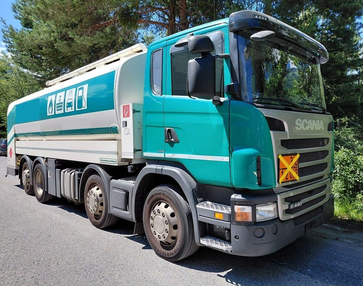 Scania G440 8x2, E5, Schwingenschloegel, 2 Kammern, ADR - Грузовик-цистерна: фото 1 Scania G440 8x2, E5, Schwingenschloegel, 2 Kammern, ADR - Грузовик-цистерна: фото 1
