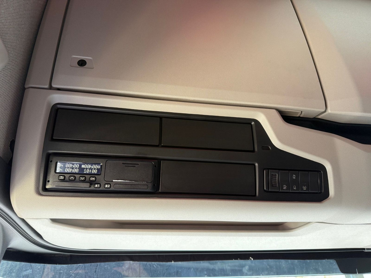 Тягач Scania S500 4x2, Euro 6, Retarder: фото 18 Тягач Scania S500 4x2, Euro 6, Retarder: фото 18