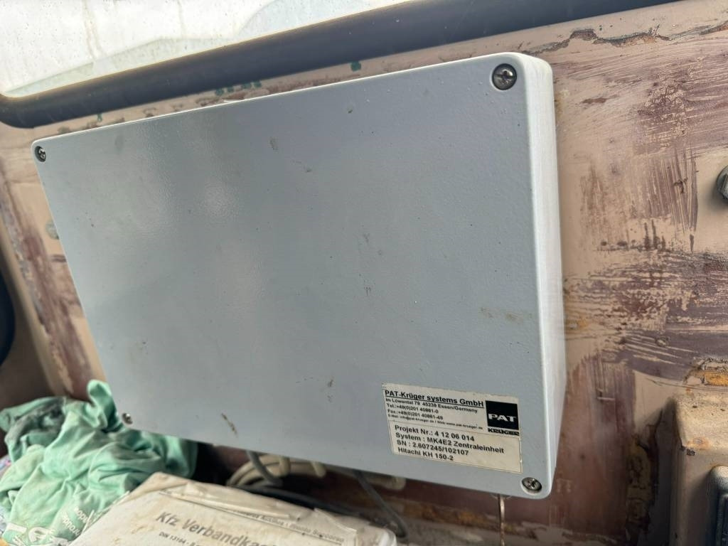 Гусеничный кран Hitachi KH 150-3: фото 15