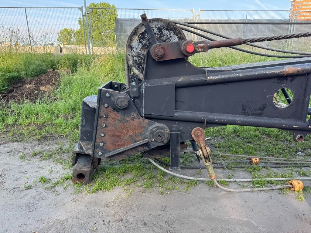 Гусеничный кран Hitachi KH300-3 PD: фото 10 Гусеничный кран Hitachi KH300-3 PD: фото 10