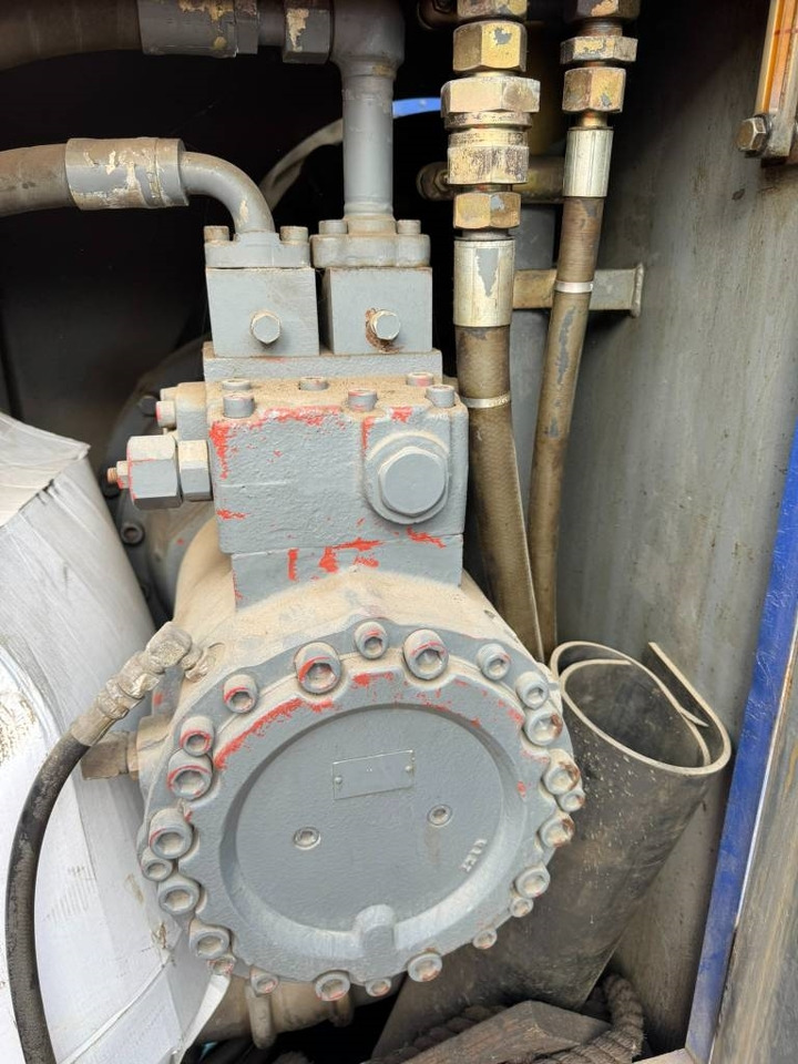 Гусеничный кран Hitachi KH300-3 PD: фото 14 Гусеничный кран Hitachi KH300-3 PD: фото 14