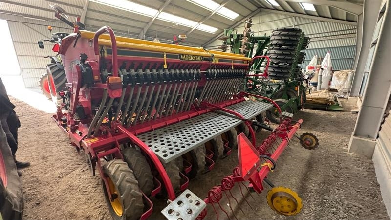 Vaderstad Rapid 400C Rapid 400 C - Посевной комплекс: фото 3 Vaderstad Rapid 400C Rapid 400 C - Посевной комплекс: фото 3