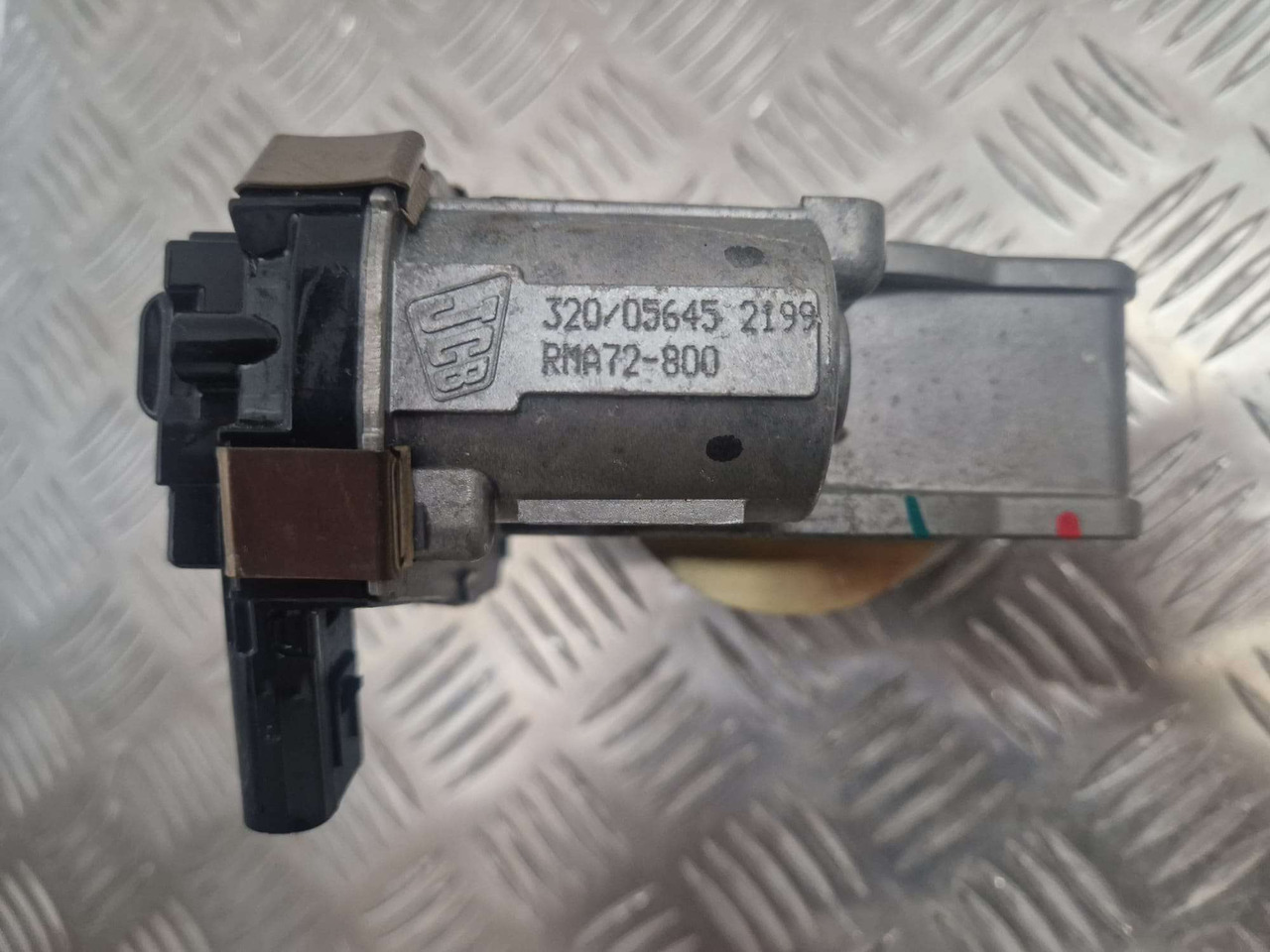 JCB hitachi throttle 320/05645 RMA72-800 - Двигатель и запчасти для Строительной техники: фото 2 JCB hitachi throttle 320/05645 RMA72-800 - Двигатель и запчасти для Строительной техники: фото 2