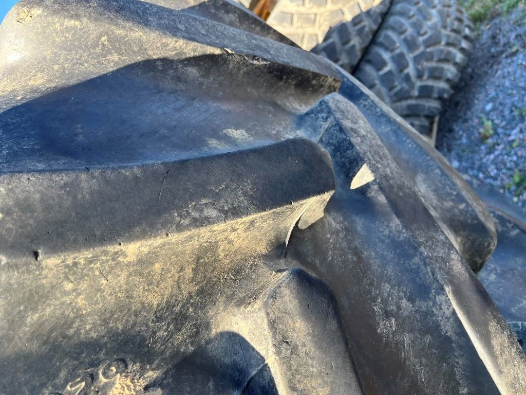 Goodyear 620/70R42 till New Holland / Ford 8670 - Шина для Сельскохозяйственной техники: фото 3 Goodyear 620/70R42 till New Holland / Ford 8670 - Шина для Сельскохозяйственной техники: фото 3