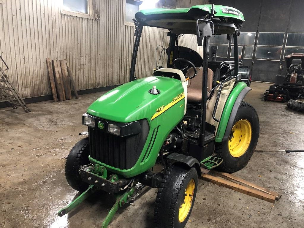 John Deere 3720 Dismantled: only spare parts - Коммунальный трактор: фото 3 John Deere 3720 Dismantled: only spare parts - Коммунальный трактор: фото 3