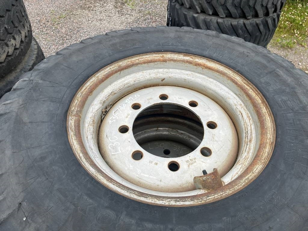 Michelin 335/80-20 till Volvo L30 Zettelmeyer - Шина для Строительной техники: фото 4 Michelin 335/80-20 till Volvo L30 Zettelmeyer - Шина для Строительной техники: фото 4