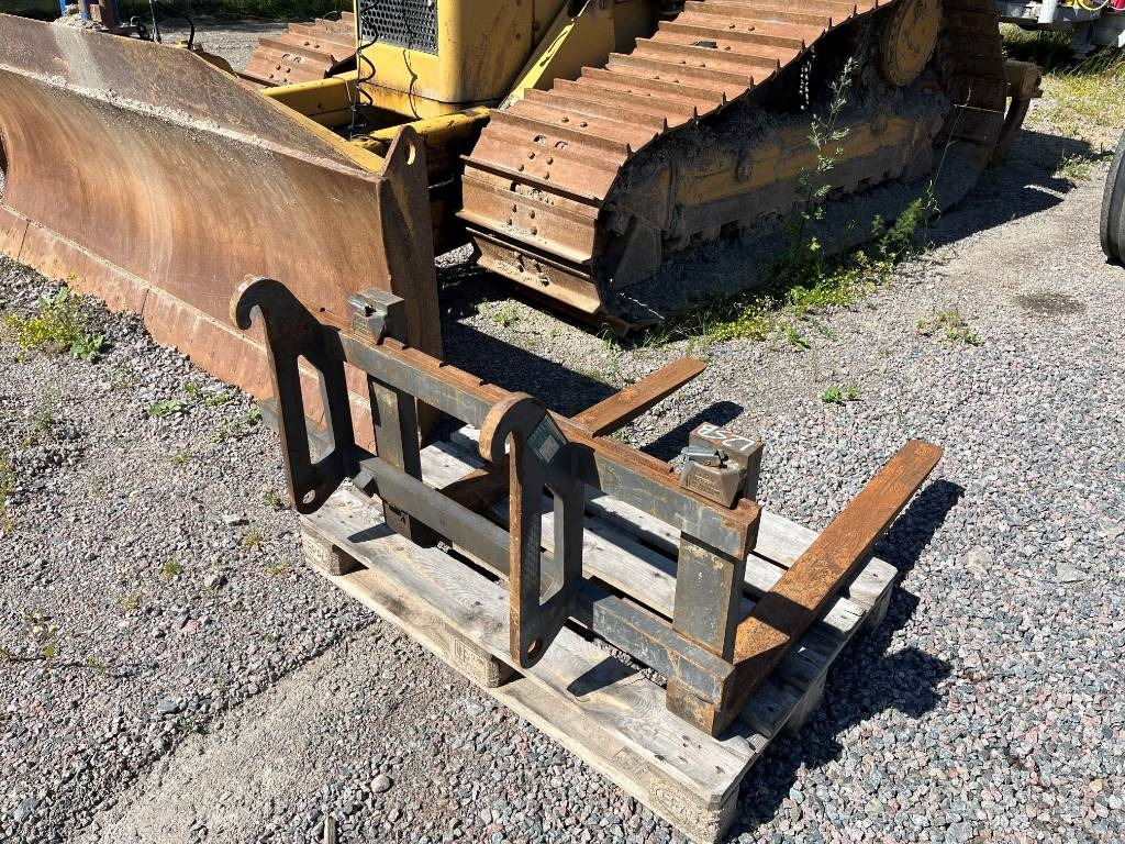 Pallgafflar Gaffelställ Volvo L25 L20 - Вилы для Строительной техники: фото 1 Pallgafflar Gaffelställ Volvo L25 L20 - Вилы для Строительной техники: фото 1