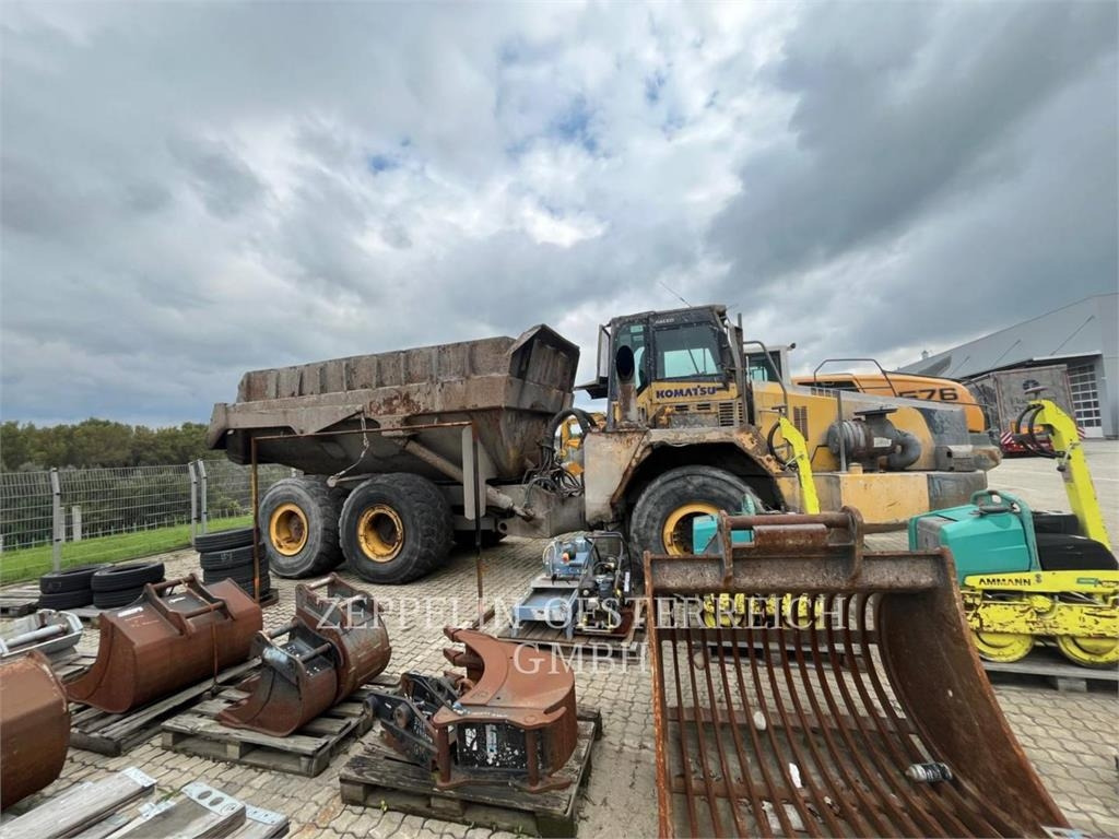 Komatsu HM300-2 - Сочленённый самосвал: фото 3 Komatsu HM300-2 - Сочленённый самосвал: фото 3