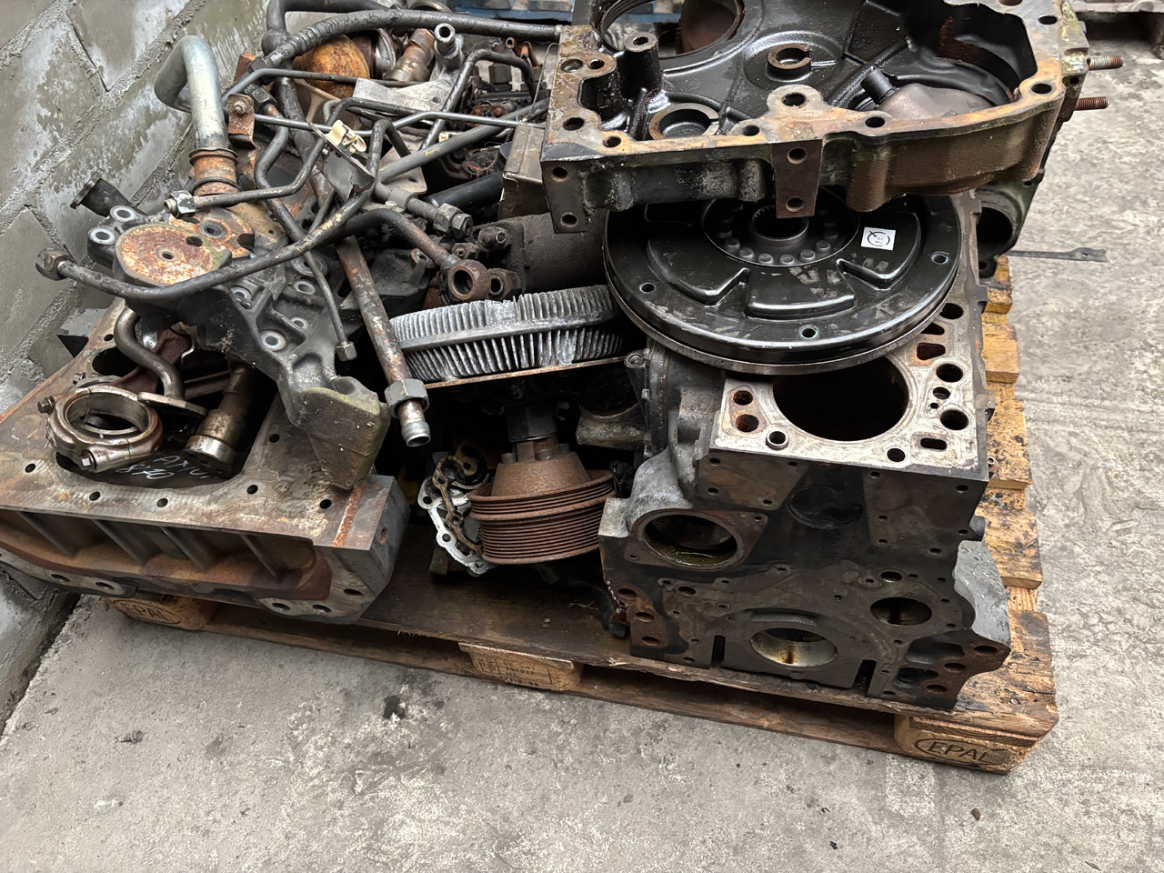 Axion 870 New Holland T7.270 T7 270 Silnik FPT 6.7 L Tłumik Drgań Koło Zamachowe Blok Pokrywa CZĘŚCI - Маховик для Сельскохозяйственной техники: фото 3 Axion 870 New Holland T7.270 T7 270 Silnik FPT 6.7 L Tłumik Drgań Koło Zamachowe Blok Pokrywa CZĘŚCI - Маховик для Сельскохозяйственной техники: фото 3