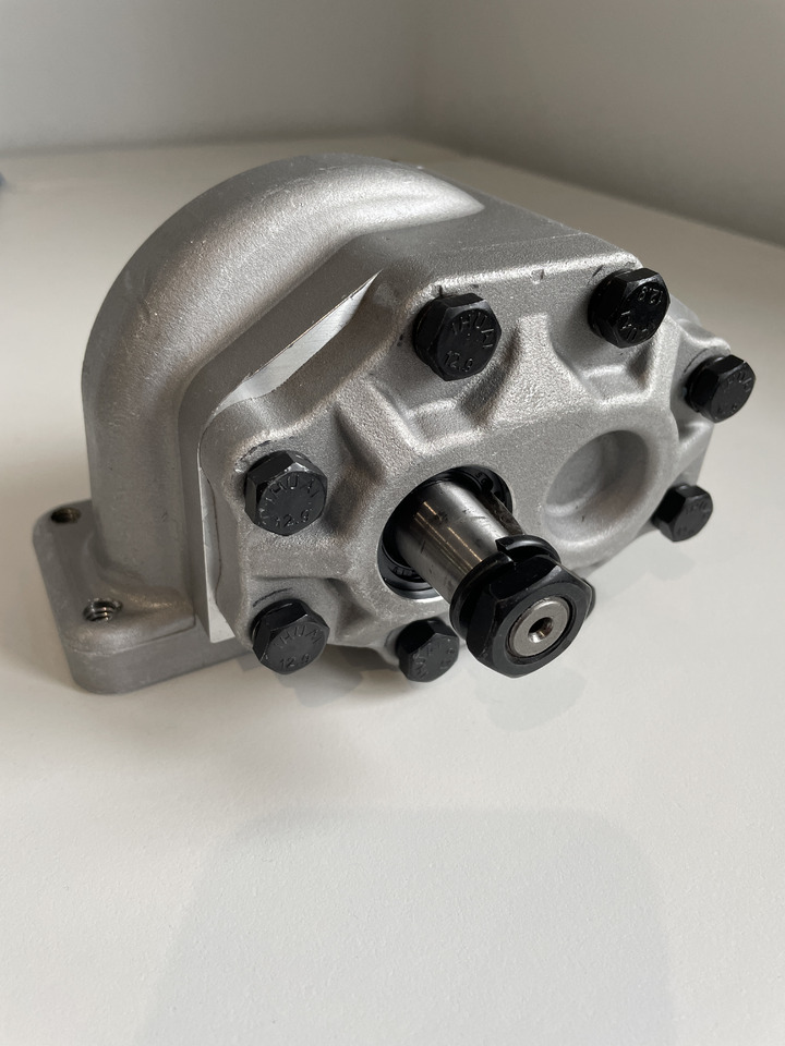 Case IH - pompa hydrauliczna Dynamatic 308873A1, 93835C92 NOWA GWARANCJA - Гидравлический насос для Сельскохозяйственной техники: фото 2 Case IH - pompa hydrauliczna Dynamatic 308873A1, 93835C92 NOWA GWARANCJA - Гидравлический насос для Сельскохозяйственной техники: фото 2