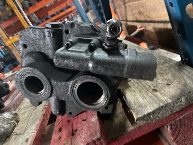 Case MX 90 - Pompa Hydrauliki - Гидравлический насос для Сельскохозяйственной техники: фото 1 Case MX 90 - Pompa Hydrauliki - Гидравлический насос для Сельскохозяйственной техники: фото 1