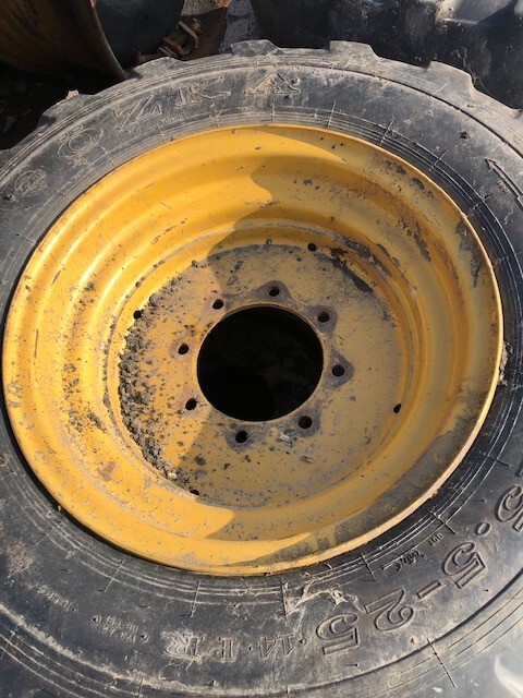 Cat TH 220b | Cat TH 330b | Cat TH 337 -  Koła Komplet - Колесо для Сельскохозяйственной техники: фото 2 Cat TH 220b | Cat TH 330b | Cat TH 337 -  Koła Komplet - Колесо для Сельскохозяйственной техники: фото 2