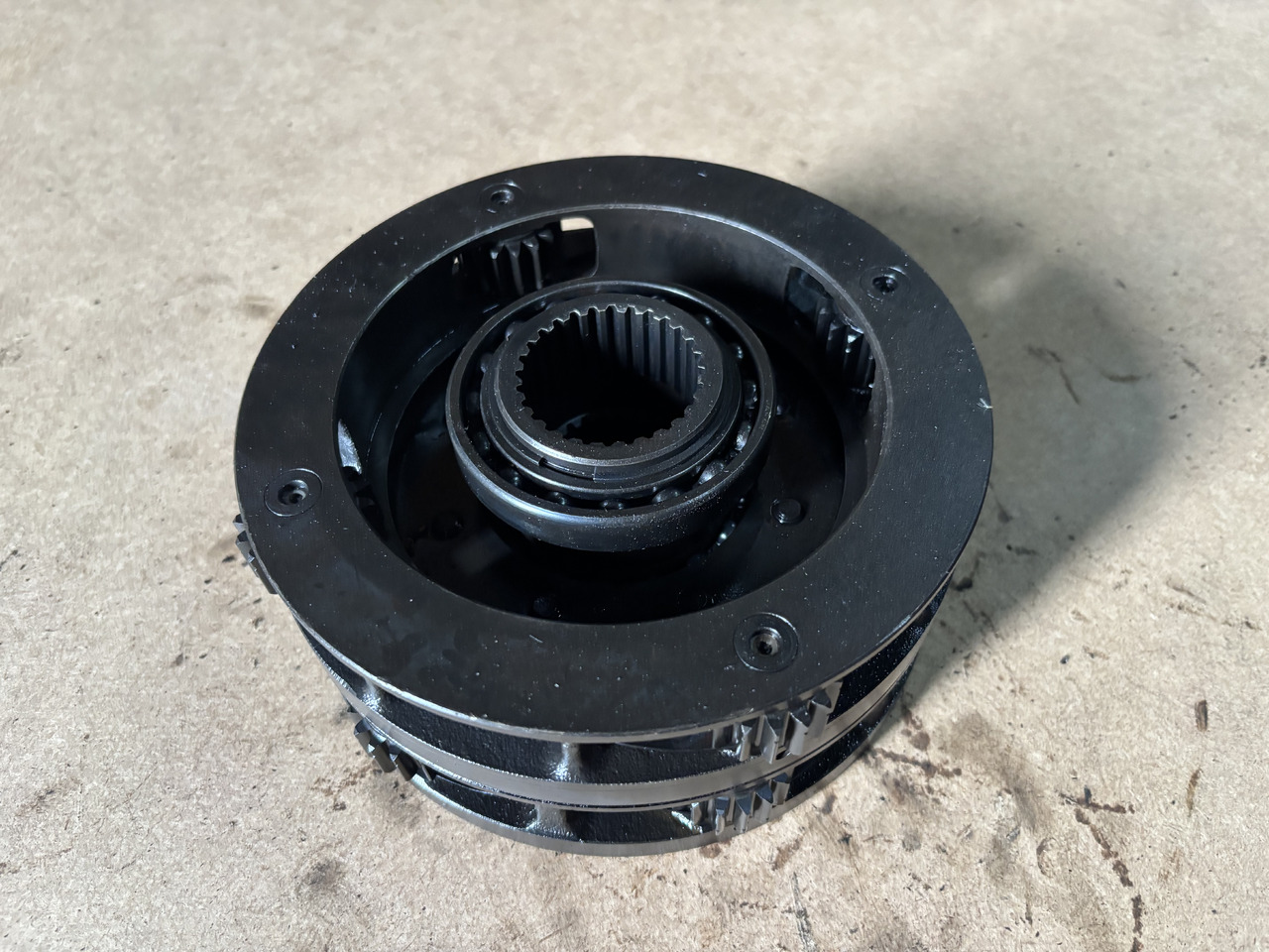 Claas AXION 830 Jarzmo Satelitów Dźwigar 0011571612 0011584502 - Дифференциал для Тракторов: фото 1 Claas AXION 830 Jarzmo Satelitów Dźwigar 0011571612 0011584502 - Дифференциал для Тракторов: фото 1