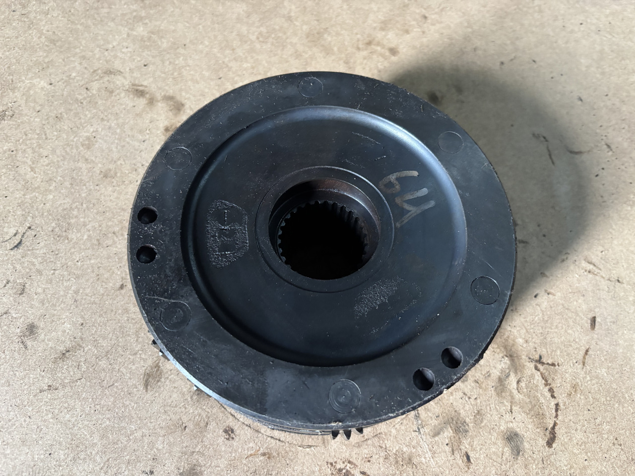 Claas AXION 830 Jarzmo Satelitów Dźwigar 0011571612 0011584502 - Дифференциал для Тракторов: фото 4 Claas AXION 830 Jarzmo Satelitów Dźwigar 0011571612 0011584502 - Дифференциал для Тракторов: фото 4