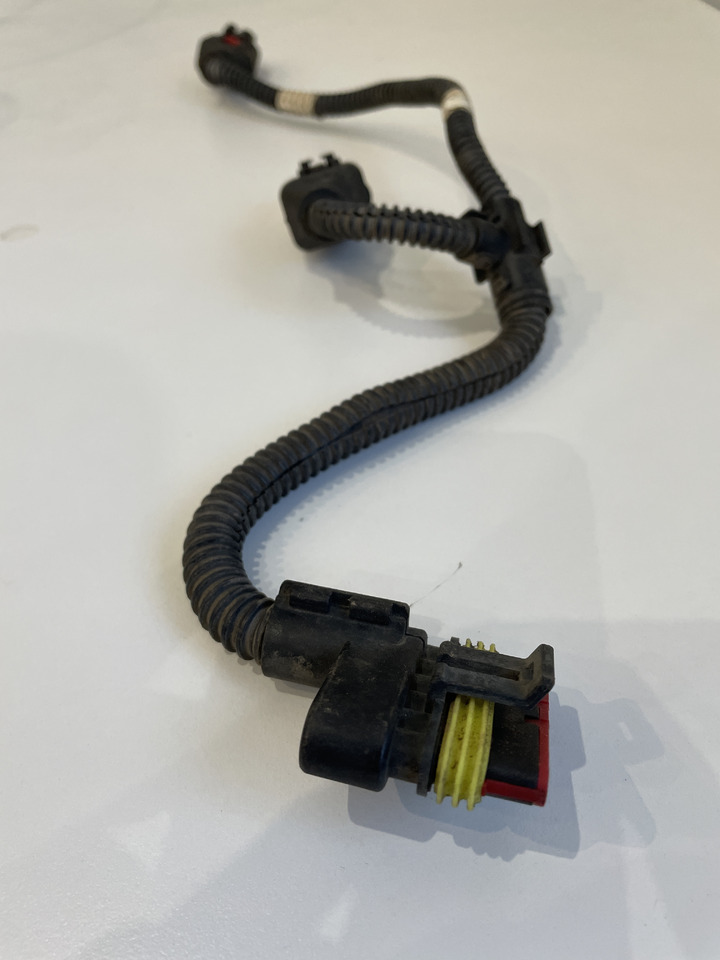 Claas Arion 550-520 650-620 - kabel wiązka elektryczna 0021523032 - Кабели/ Провода для Тракторов: фото 1 Claas Arion 550-520 650-620 - kabel wiązka elektryczna 0021523032 - Кабели/ Провода для Тракторов: фото 1