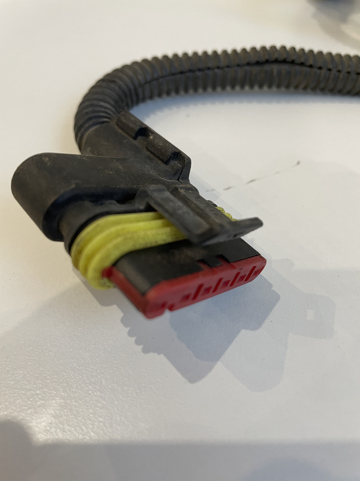 Claas Arion 550-520 650-620 - kabel wiązka elektryczna 0021523032 - Кабели/ Провода для Тракторов: фото 2 Claas Arion 550-520 650-620 - kabel wiązka elektryczna 0021523032 - Кабели/ Провода для Тракторов: фото 2