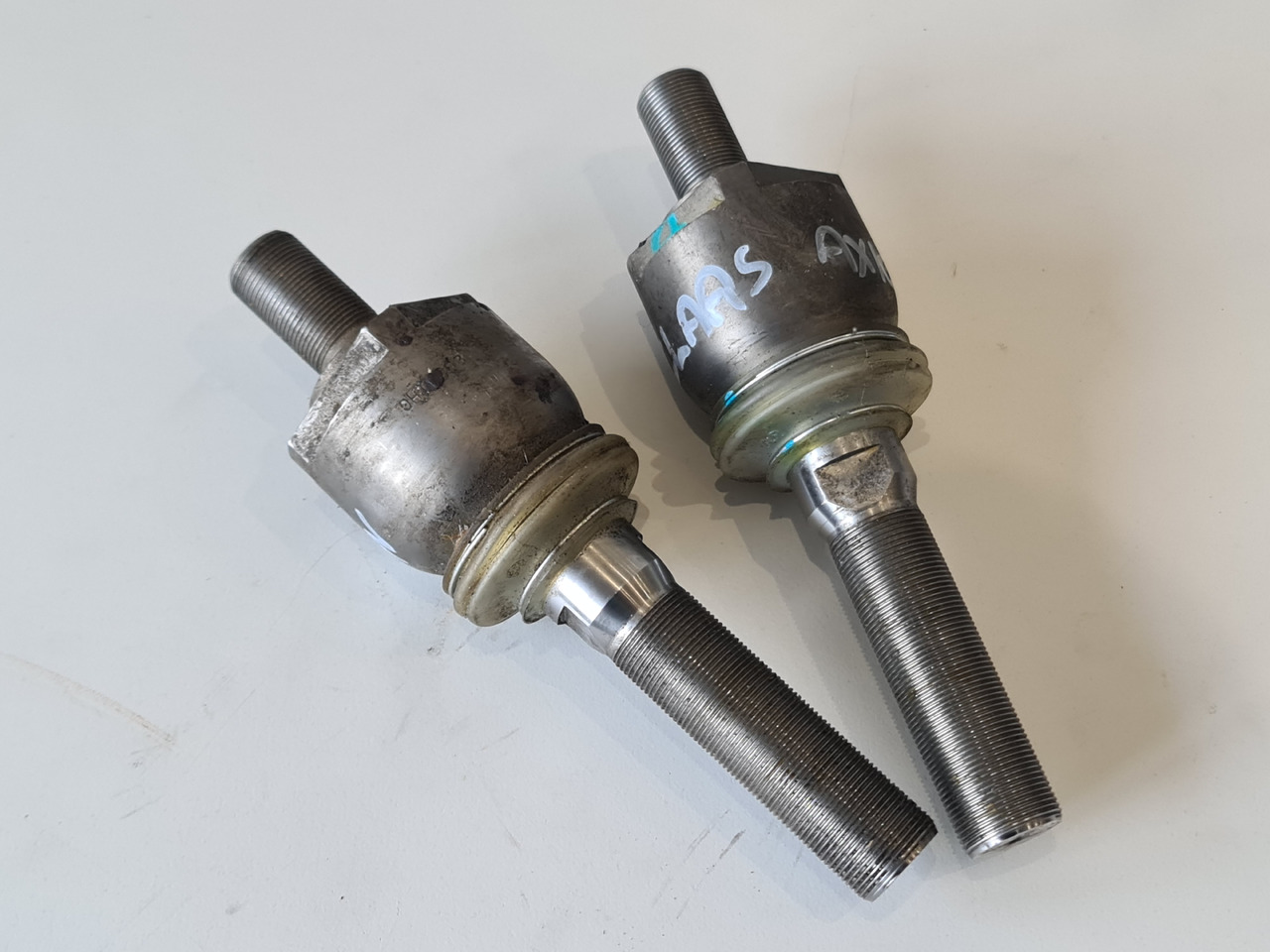 Claas Axion Przegub Kulkowy - Поперечная рулевая тяга для Сельскохозяйственной техники: фото 1 Claas Axion Przegub Kulkowy - Поперечная рулевая тяга для Сельскохозяйственной техники: фото 1