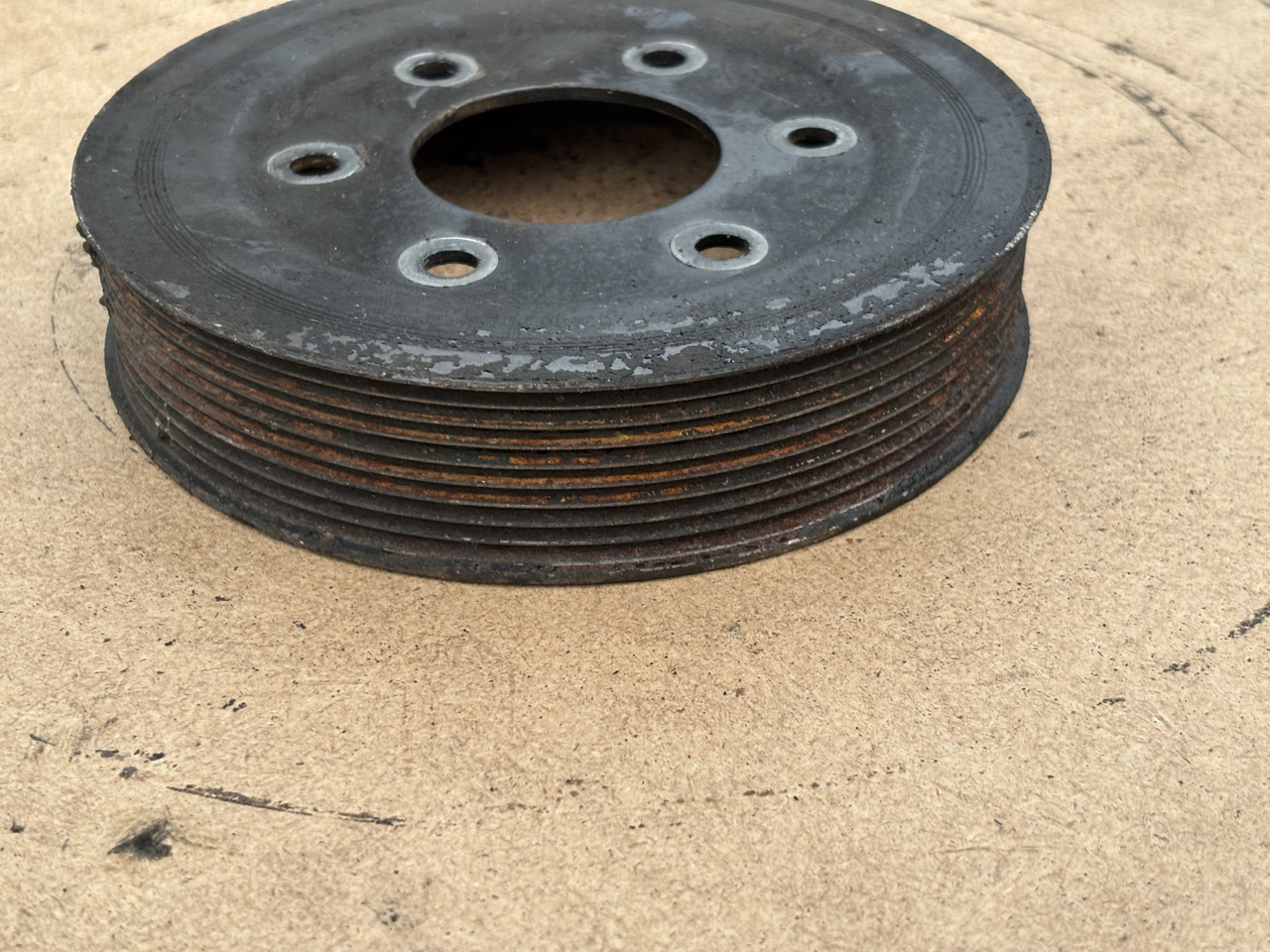 Claas LEXION 780 Koło Pasowe Silnika 9 pasków - Ремень для Зерноуборочных комбайнов: фото 2 Claas LEXION 780 Koło Pasowe Silnika 9 pasków - Ремень для Зерноуборочных комбайнов: фото 2