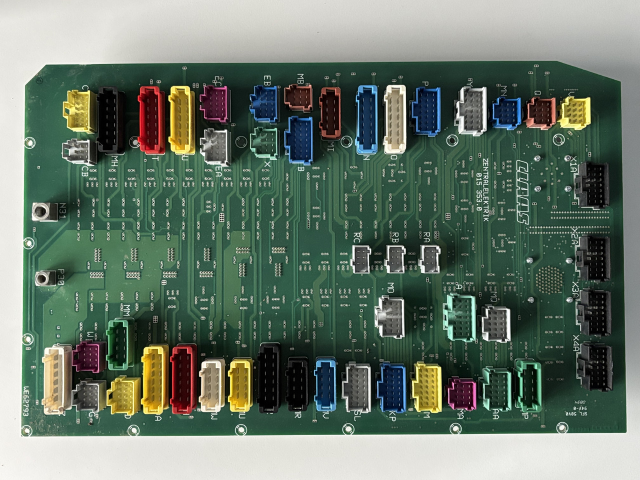 Claas Lexion 510 530 560 570 Płytka Bezpieczników Styków Modułów 0000153530 0000148031 - Предохранитель для Сельскохозяйственной техники: фото 1 Claas Lexion 510 530 560 570 Płytka Bezpieczników Styków Modułów 0000153530 0000148031 - Предохранитель для Сельскохозяйственной техники: фото 1