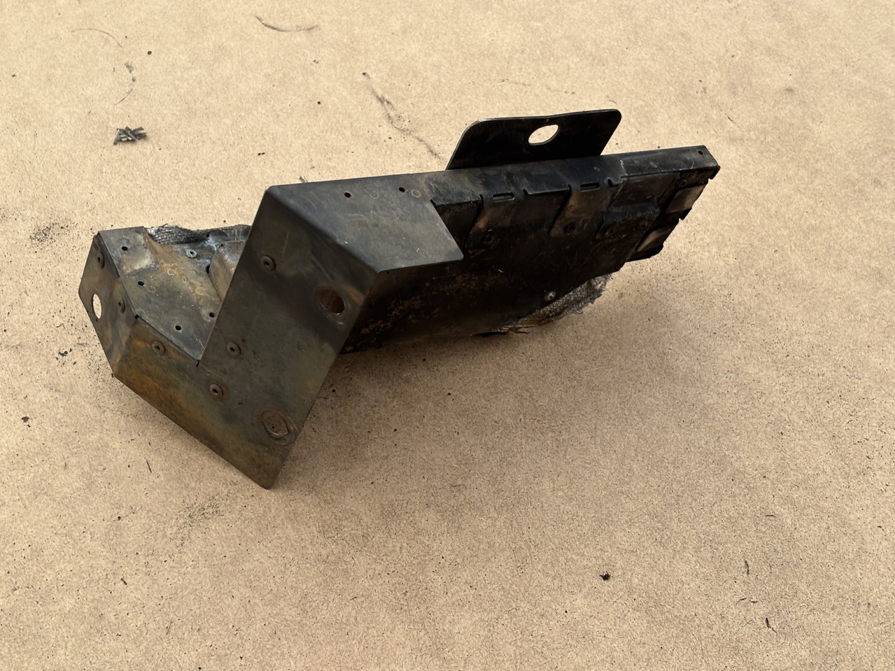 Claas Lexion 780 Blacha Obudowa Maska Osłona 00 0781 222 0 0007812220 - Капот для Зерноуборочных комбайнов: фото 2 Claas Lexion 780 Blacha Obudowa Maska Osłona 00 0781 222 0 0007812220 - Капот для Зерноуборочных комбайнов: фото 2