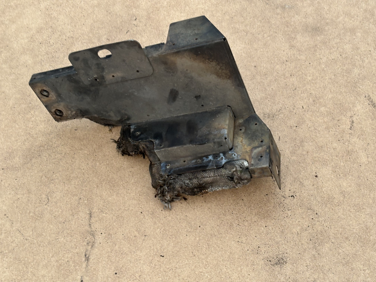 Claas Lexion 780 Blacha Obudowa Maska Osłona 00 0781 222 0 0007812220 - Капот для Зерноуборочных комбайнов: фото 1 Claas Lexion 780 Blacha Obudowa Maska Osłona 00 0781 222 0 0007812220 - Капот для Зерноуборочных комбайнов: фото 1