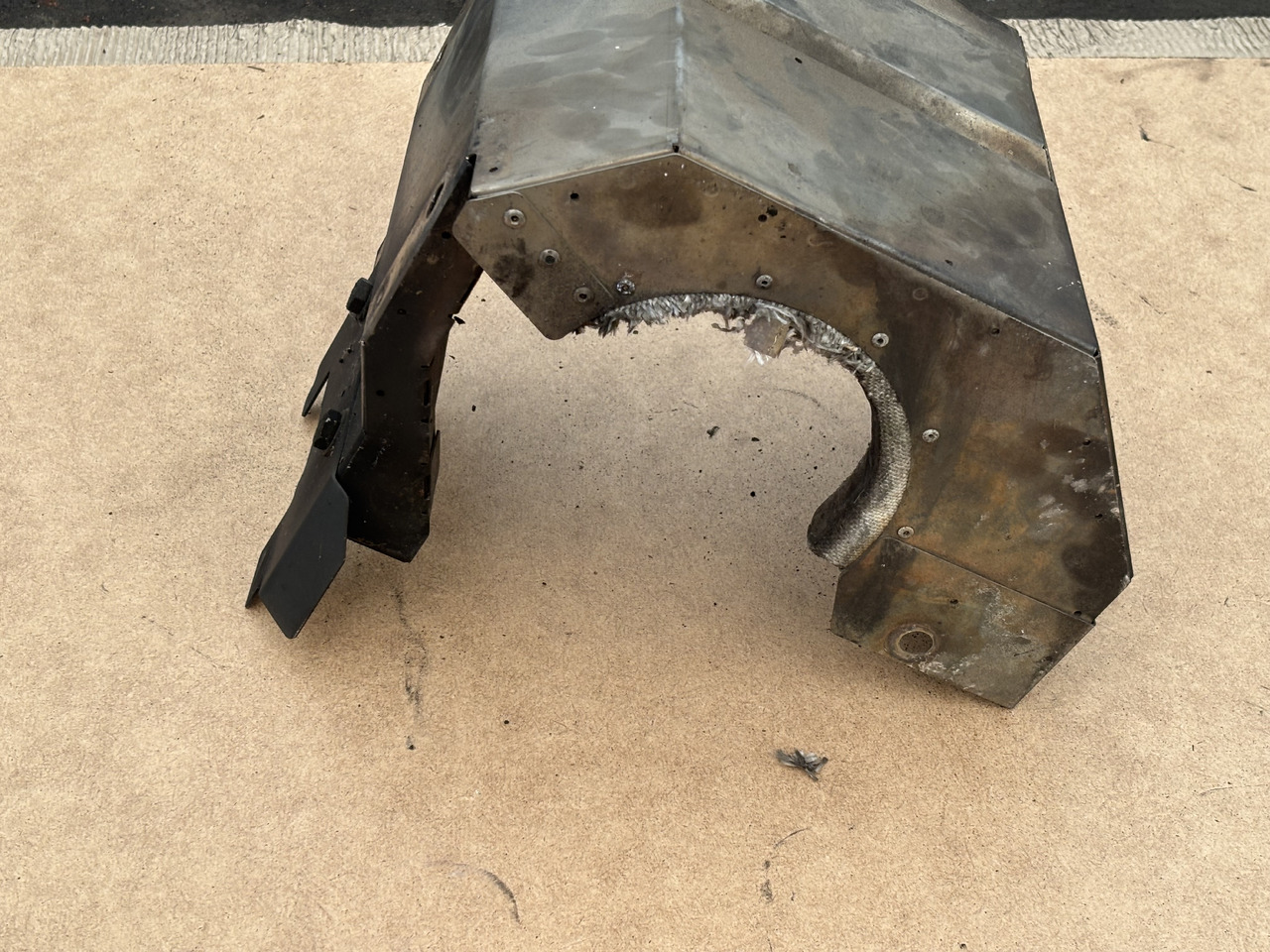 Claas Lexion 780 Osłona Obudowa Maska 00 0781 219 0 00 0781 226 0 0007812190 0007812260 - Капот для Зерноуборочных комбайнов: фото 2 Claas Lexion 780 Osłona Obudowa Maska 00 0781 219 0 00 0781 226 0 0007812190 0007812260 - Капот для Зерноуборочных комбайнов: фото 2