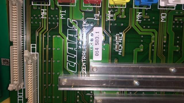 Claas Lexion - Płyta Bezpieczników 014803.2 - Предохранитель для Сельскохозяйственной техники: фото 1 Claas Lexion - Płyta Bezpieczników 014803.2 - Предохранитель для Сельскохозяйственной техники: фото 1