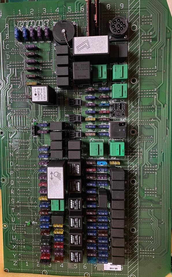 Claas Lexion - Płyta Bezpieczników 015 353.0 - Предохранитель для Сельскохозяйственной техники: фото 1 Claas Lexion - Płyta Bezpieczników 015 353.0 - Предохранитель для Сельскохозяйственной техники: фото 1