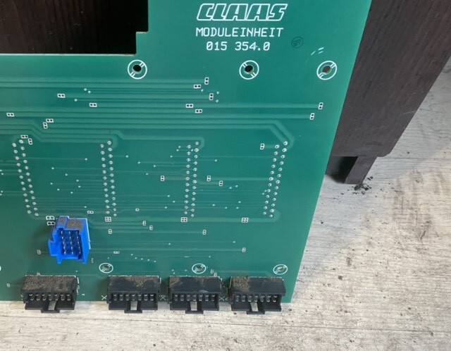 Claas Lexion Płyta Bezpieczników 015 354.0 - Предохранитель для Сельскохозяйственной техники: фото 1 Claas Lexion Płyta Bezpieczników 015 354.0 - Предохранитель для Сельскохозяйственной техники: фото 1