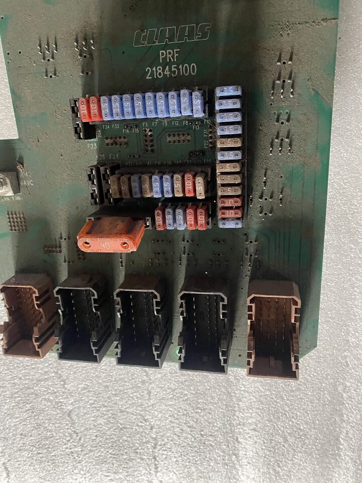 Claas Lexion Płyta Bezpieczników HDC 21845160 | PRF 21845100 - Предохранитель для Сельскохозяйственной техники: фото 2 Claas Lexion Płyta Bezpieczników HDC 21845160 | PRF 21845100 - Предохранитель для Сельскохозяйственной техники: фото 2