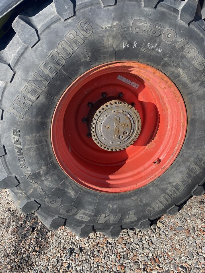 Claas Xerion 3300 Trac - Opony 650/85 R38 TRELLEBORG - Шина для Тракторов: фото 1 Claas Xerion 3300 Trac - Opony 650/85 R38 TRELLEBORG - Шина для Тракторов: фото 1