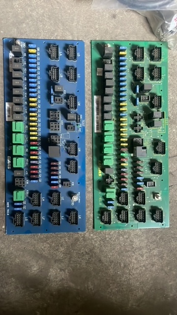 Claas lexion płyta bezpieczników 0016702.0 - Предохранитель для Зерноуборочных комбайнов: фото 3 Claas lexion płyta bezpieczników 0016702.0 - Предохранитель для Зерноуборочных комбайнов: фото 3