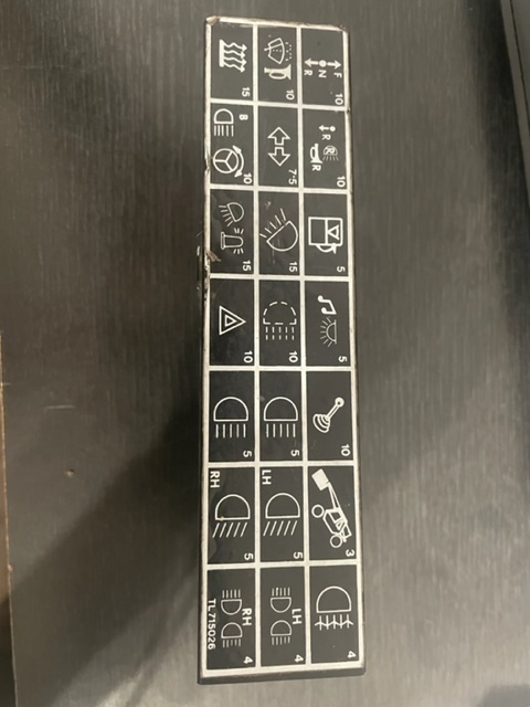 Claas ranger centrala elektryczna bezpieczników - Предохранитель для Сельскохозяйственной техники: фото 2 Claas ranger centrala elektryczna bezpieczników - Предохранитель для Сельскохозяйственной техники: фото 2