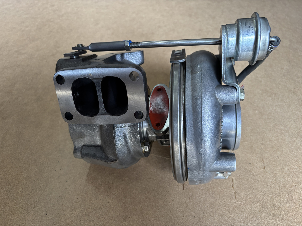 Deutz TCD7.1 - turbosprężarka 04903626 12709700013 - Турбина: фото 2 Deutz TCD7.1 - turbosprężarka 04903626 12709700013 - Турбина: фото 2