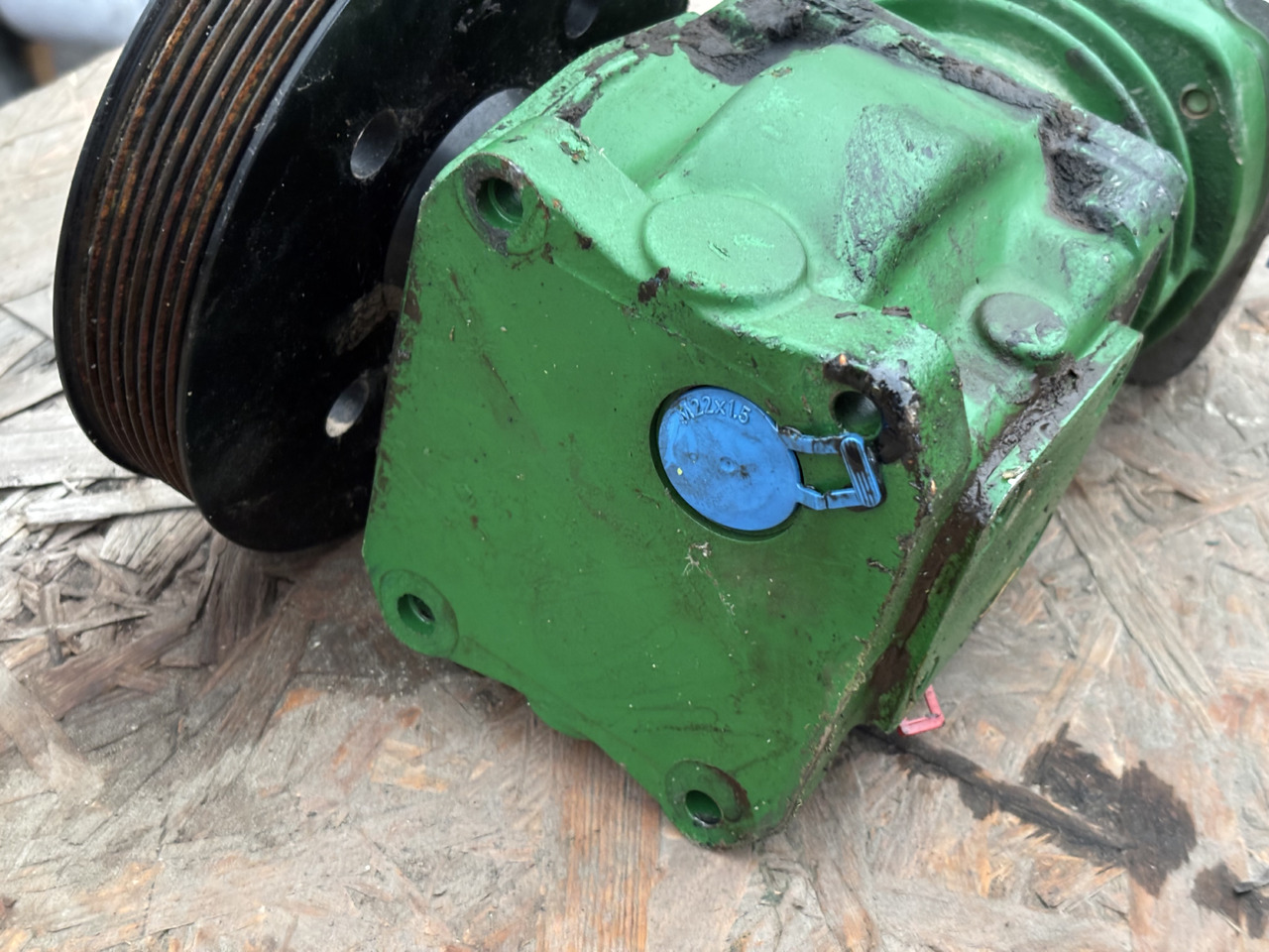 John Deere 8R 8RX 250 310 370 410 Kompresor Powietrza RE585794 - Другая техника: фото 1 John Deere 8R 8RX 250 310 370 410 Kompresor Powietrza RE585794 - Другая техника: фото 1