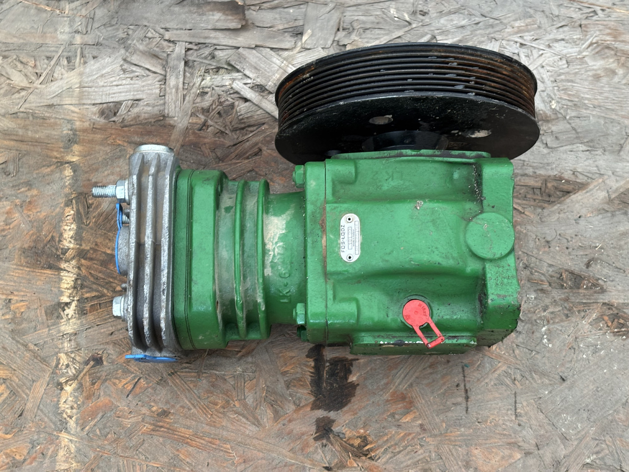 John Deere 8R 8RX 250 310 370 410 Kompresor Powietrza RE585794 - Другая техника: фото 5 John Deere 8R 8RX 250 310 370 410 Kompresor Powietrza RE585794 - Другая техника: фото 5