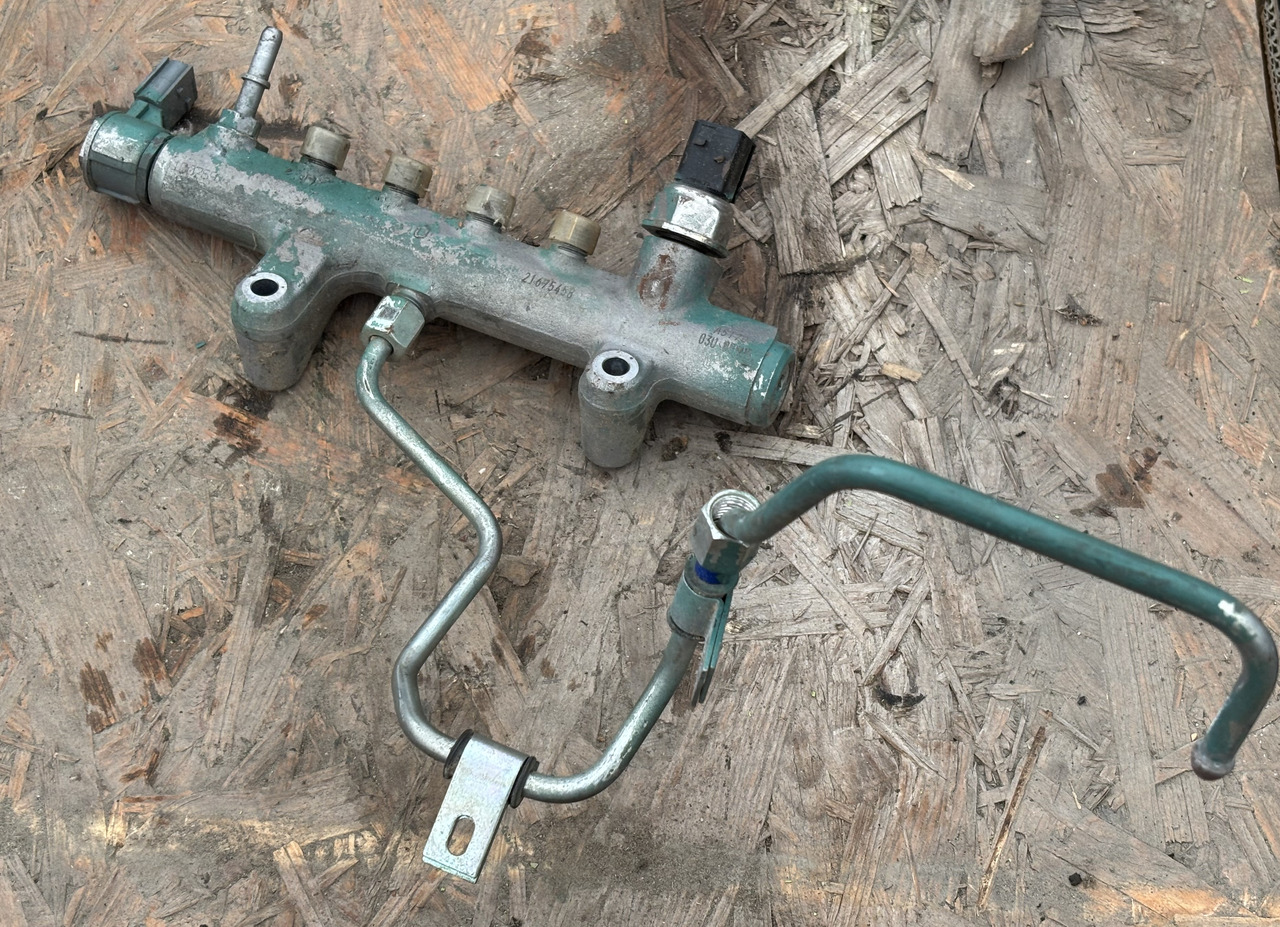 VOLVO Listwa Paliwowa Przewód 21675458 - Другая техника: фото 1 VOLVO Listwa Paliwowa Przewód 21675458 - Другая техника: фото 1