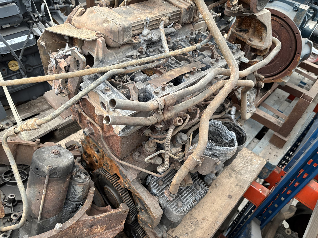 Fendt 412 Vario Silnik Blok Kolektor Tłok Tryb Kołnierz CZĘŚCI 04295177R 404200101140 - Двигатель и запчасти для Сельскохозяйственной техники: фото 5 Fendt 412 Vario Silnik Blok Kolektor Tłok Tryb Kołnierz CZĘŚCI 04295177R 404200101140 - Двигатель и запчасти для Сельскохозяйственной техники: фото 5